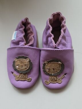 Robeez Purple Leather Baby Slip-On Shoes with Lion Applique